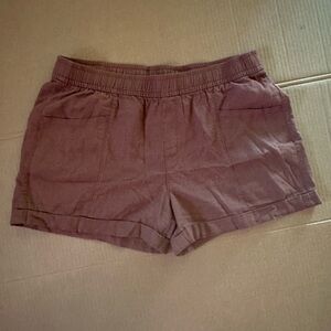 Old Navy Women's Tan Cargo Shorts